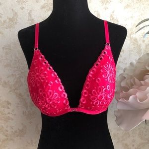 Victoria’s Secret push-up bra